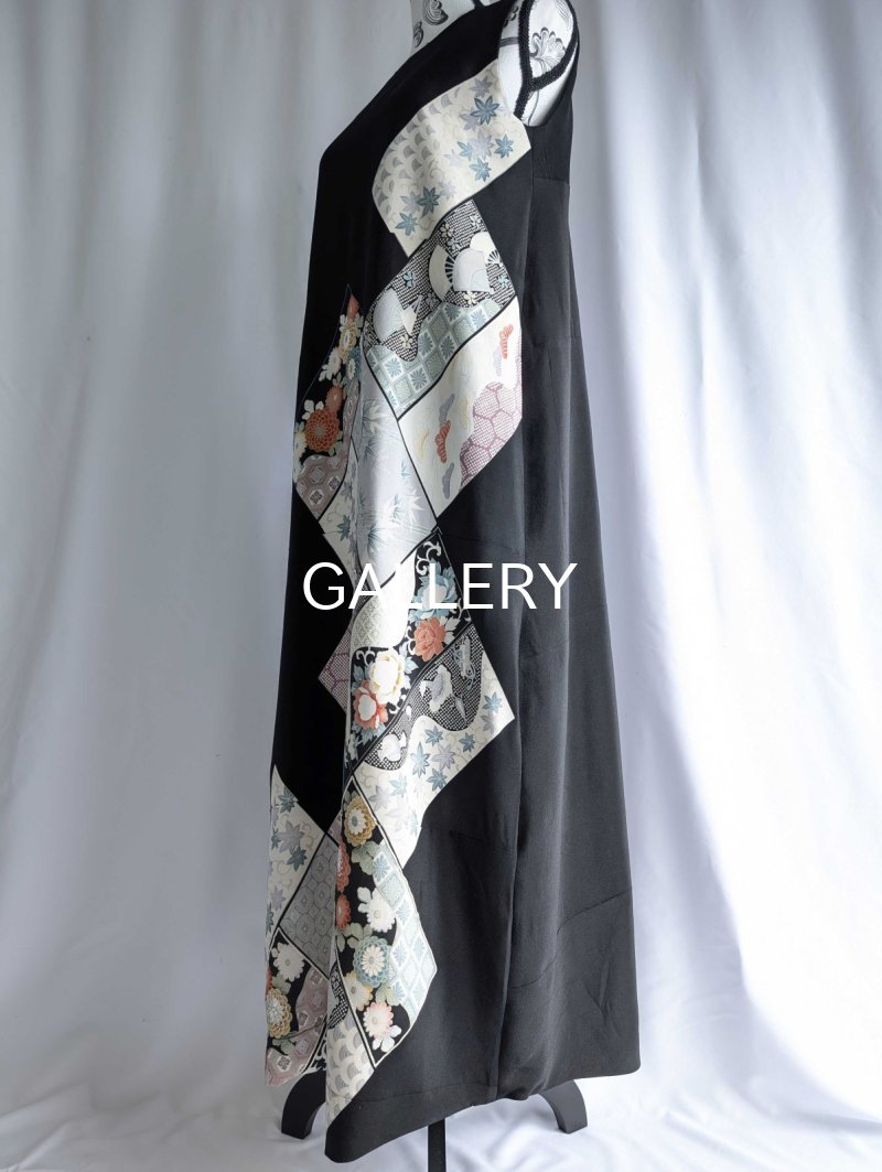 画像15: 【抱き茗荷紋×菊重ね】黒留袖ワンピース＆フリルスリーブ (15)