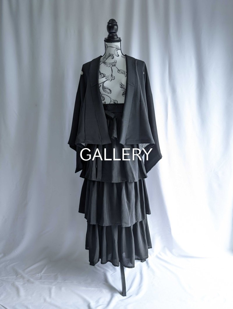 画像22: 【違い鷹の羽紋】黒紋付フリルティアードラップスカートセットアップ (22)