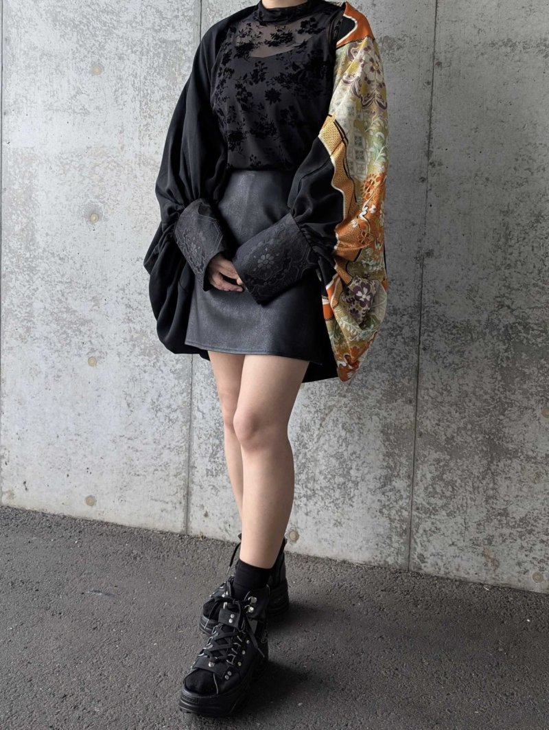 画像1: 【金駒華紋】黒留袖ビッグシルエットマーガレット (1)