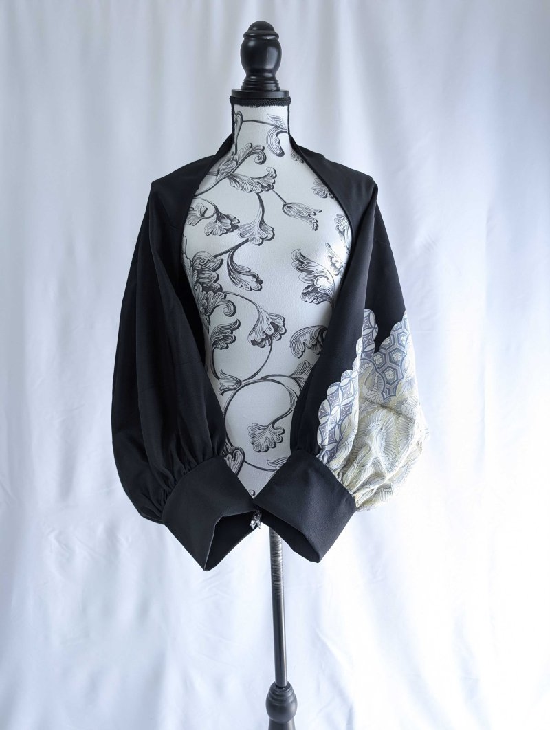 画像15: 【飛鶴×亀甲文様】黒留袖マーガレット (15)