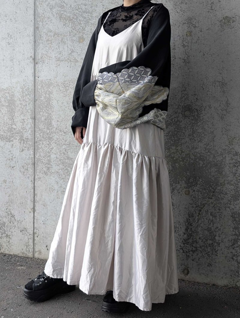 画像7: 【飛鶴×亀甲文様】黒留袖マーガレット (7)