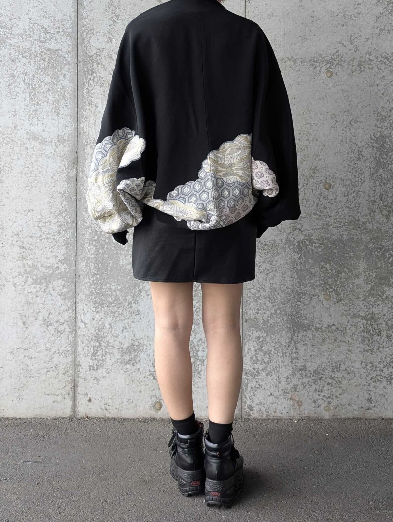 画像4: 【飛鶴×亀甲文様】黒留袖マーガレット (4)