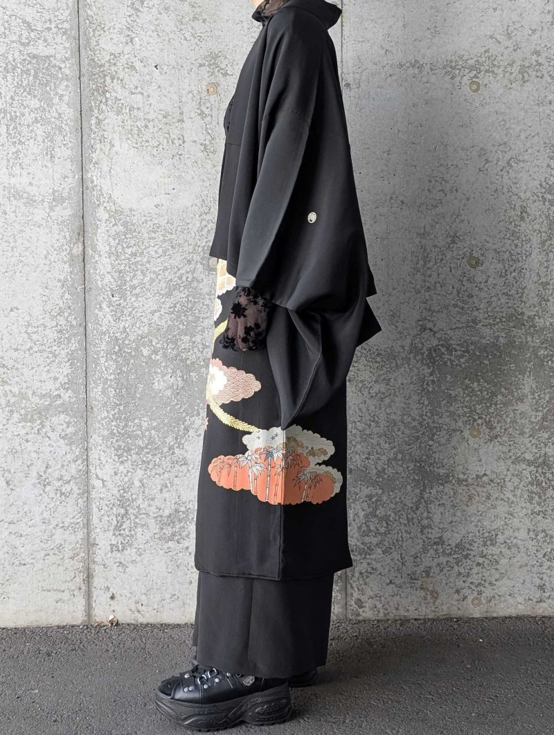 画像5: 【雲取り×笹紅葉】黒留袖ワイドパンツセットアップ (5)