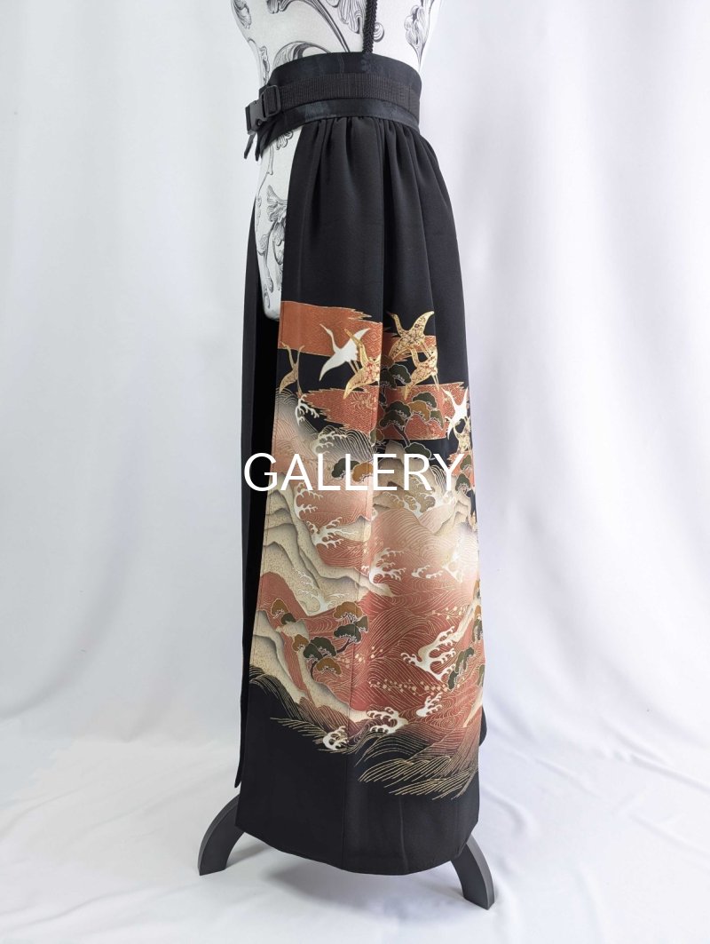 画像8: 【金駒飛鶴×流水立浪】黒留袖オーバースカートセットアップ (8)