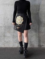 画像10: 【金駒鏡裏文×丸に梅鉢紋】黒留袖ショートパンツセットアップ＆オーバースカート (10)