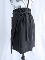 画像14: 【金駒鏡裏文×丸に梅鉢紋】黒留袖ショートパンツセットアップ＆オーバースカート (14)