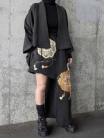 画像3: 【金駒鏡裏文×丸に梅鉢紋】黒留袖ショートパンツセットアップ＆オーバースカート (3)