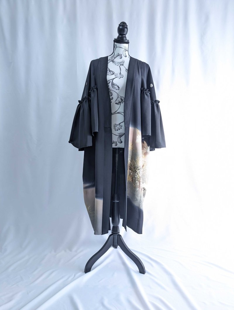 画像9: 【流水×飛鶴】黒留袖フリルケープスリーブカーディガンコート (9)