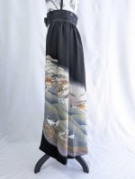 画像13: 【飛鶴風景画】落款付き黒留袖オーバースカートセットアップ (13)