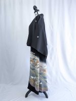 画像21: 【飛鶴風景画】落款付き黒留袖オーバースカートセットアップ (21)