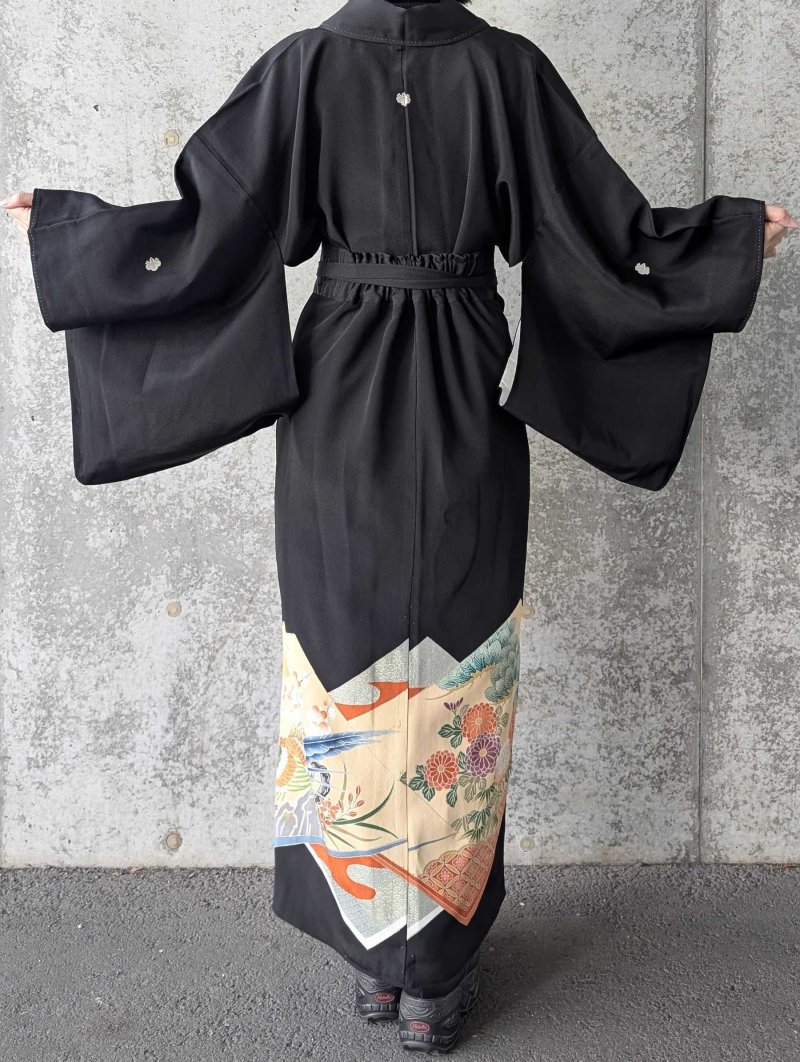 画像6: 【牡丹×刺繍鳳凰】黒留袖ラップスカートセットアップ (6)