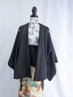 画像18: 【牡丹×刺繍鳳凰】黒留袖ラップスカートセットアップ (18)