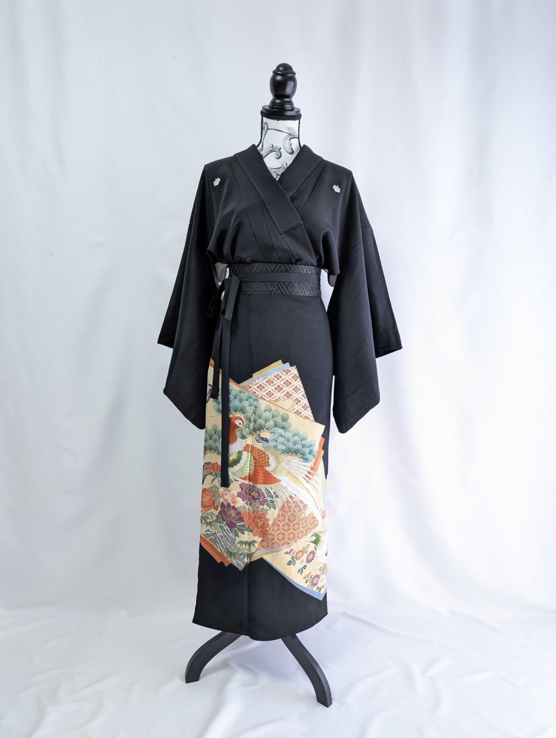 画像22: 【牡丹×刺繍鳳凰】黒留袖ラップスカートセットアップ (22)