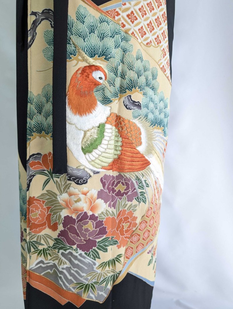 画像15: 【牡丹×刺繍鳳凰】黒留袖ラップスカートセットアップ (15)