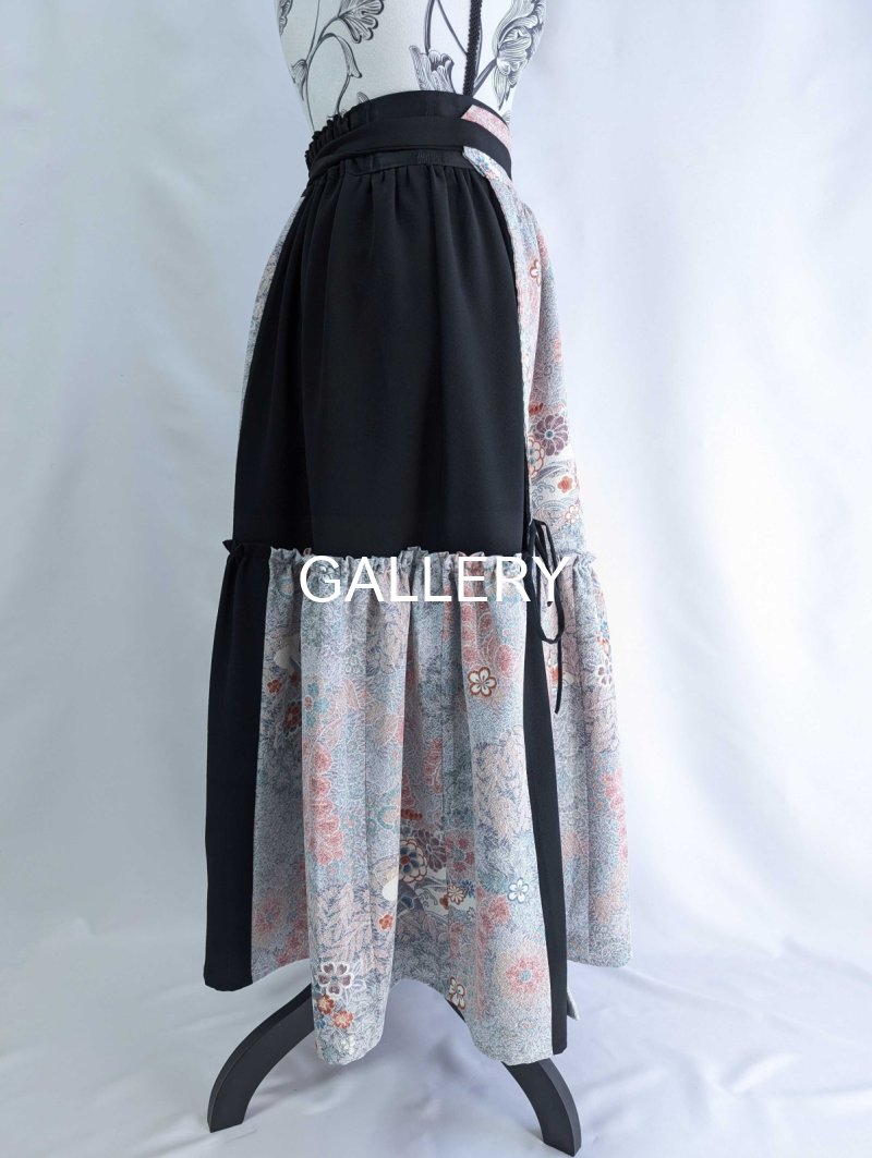 画像24: 【菊×梅文様】落款付き縮緬小紋淡色ティアードラップスカートセットアップ (24)