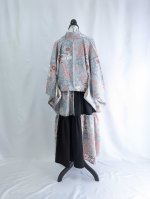 画像14: 【菊×梅文様】落款付き縮緬小紋淡色ティアードラップスカートセットアップ (14)