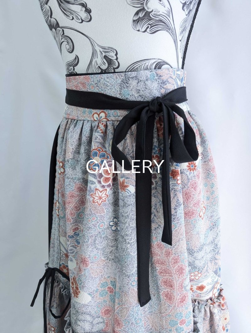 画像19: 【菊×梅文様】落款付き縮緬小紋淡色ティアードラップスカートセットアップ (19)
