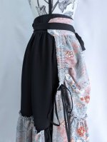 画像29: 【菊×梅文様】落款付き縮緬小紋淡色ティアードラップスカートセットアップ (29)