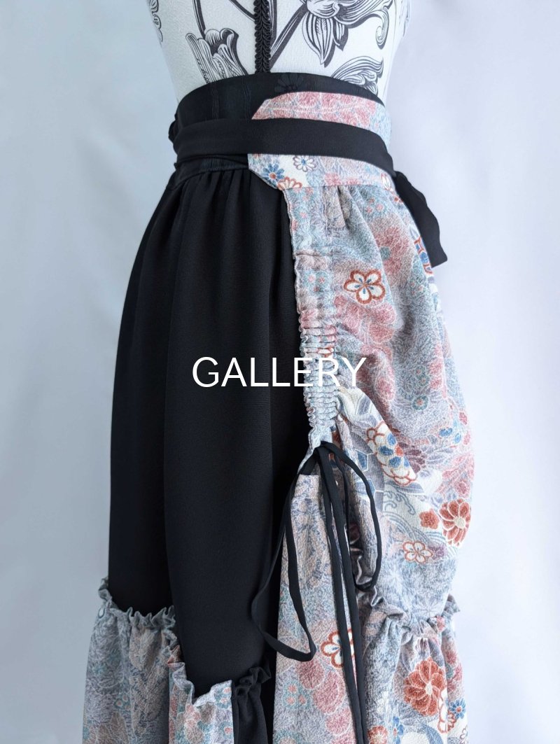 画像29: 【菊×梅文様】落款付き縮緬小紋淡色ティアードラップスカートセットアップ (29)