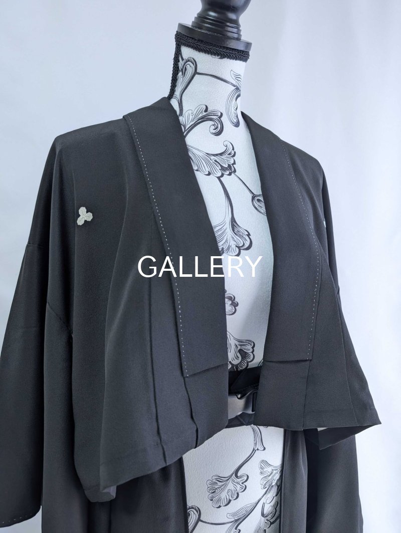 画像13: 【金刺繍×花籠文様】黒留袖オーバースカート＆リボンジャケットセットアップ (13)