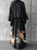 画像4: 【金刺繍×花籠文様】黒留袖オーバースカート＆リボンジャケットセットアップ (4)