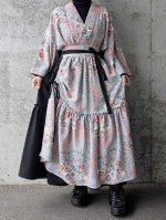 画像1: 【菊×梅文様】落款付き縮緬小紋淡色ティアードラップスカートセットアップ (1)