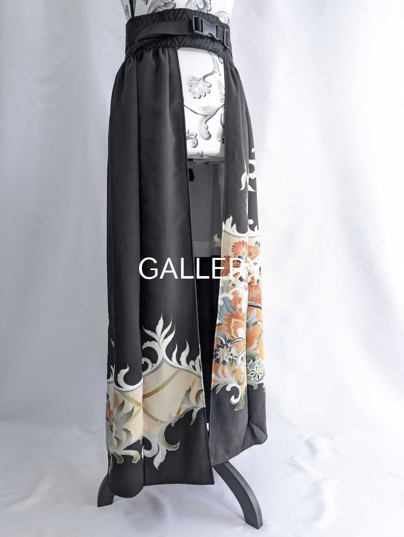 画像12: 【刺繍唐花×波頭×菊】黒留袖オーバースカート (12)