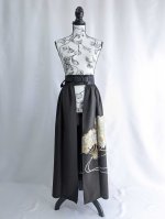 画像17: 【豪華刺繍草花×扇面文】黒留袖オーバースカート (17)