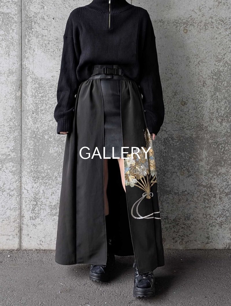 画像2: 【豪華刺繍草花×扇面文】黒留袖オーバースカート (2)