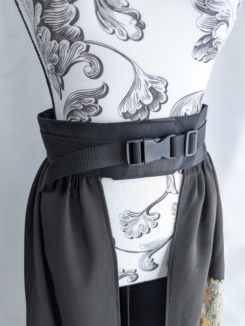 画像14: 【豪華刺繍草花×扇面文】黒留袖オーバースカート (14)