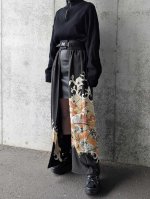 画像2: 【刺繍唐花×波頭×菊】黒留袖オーバースカート (2)