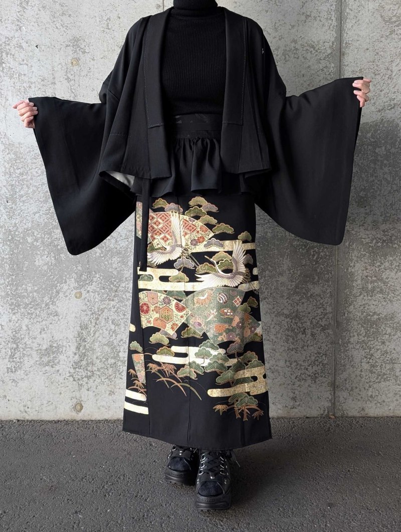 画像10: 【金彩吉祥松鶴】黒留袖フリルラップスカートセットアップ (10)