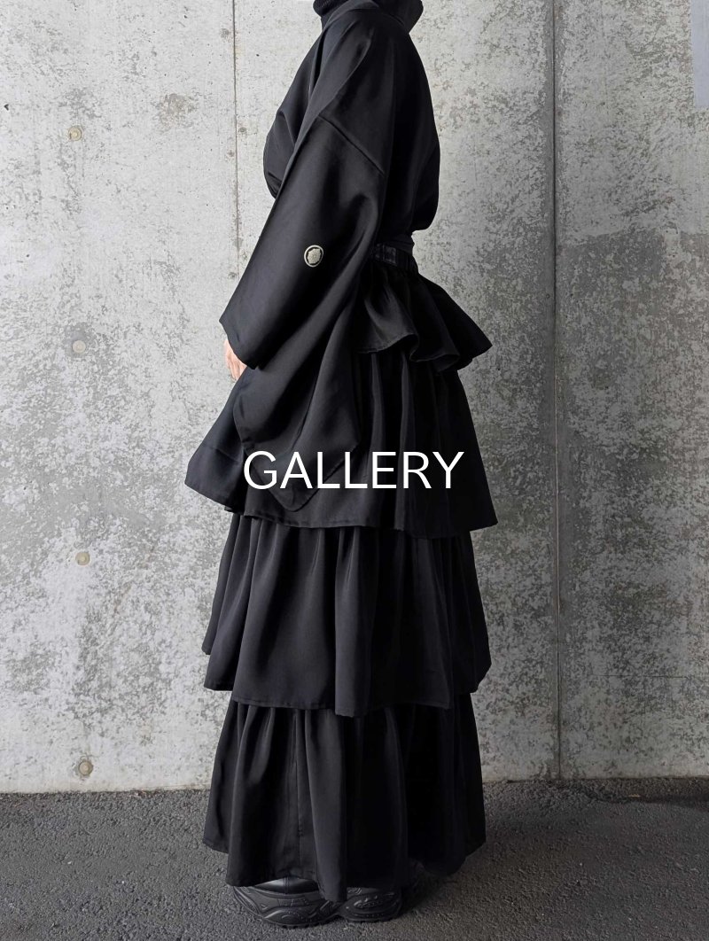 画像5: 【丸に剣花菱】黒紋付フリルティアードラップスカートセットアップ (5)