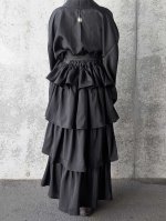 画像6: 【丸に剣花菱】黒紋付フリルティアードラップスカートセットアップ (6)