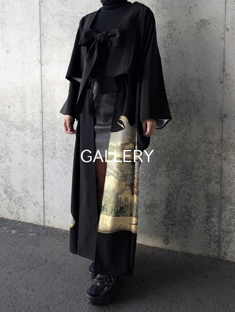 画像2: 【金彩×飛鶴×牡丹】黒留袖オーバースカート＆リボンジャケットセットアップ (2)