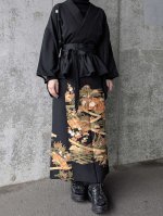 画像2: 【金駒×四季草花】黒留袖フリルラップスカートセットアップ (2)