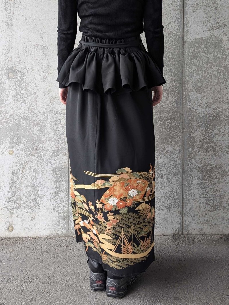 画像17: 【金駒×四季草花】黒留袖フリルラップスカートセットアップ (17)