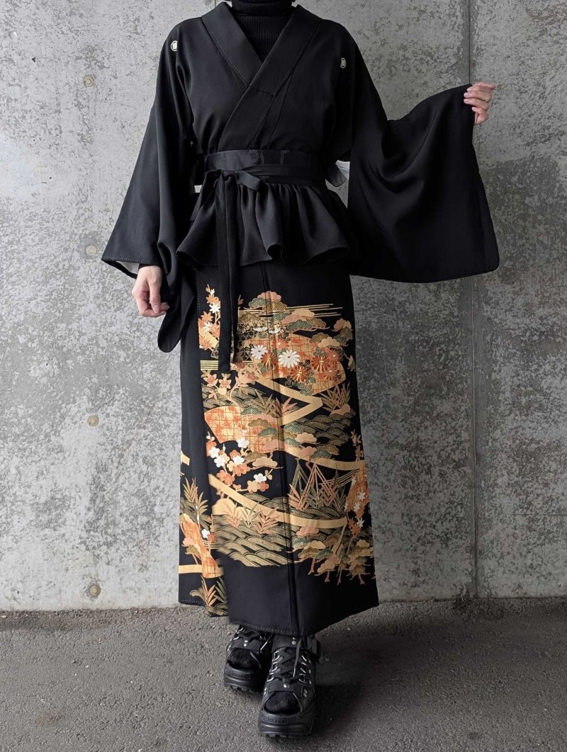画像3: 【金駒×四季草花】黒留袖フリルラップスカートセットアップ (3)