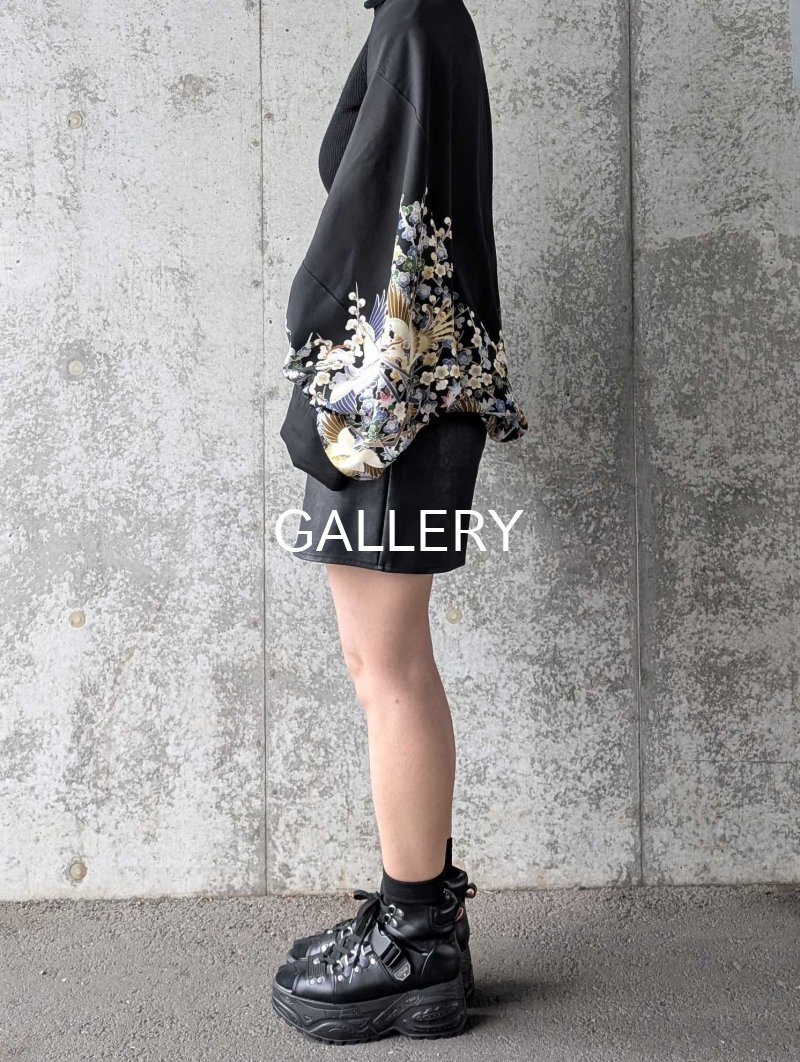 画像4: 【尾長鶏×梅爛漫】落款付き黒留袖マーガレット (4)