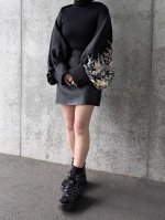 画像1: 【尾長鶏×梅爛漫】落款付き黒留袖マーガレット (1)