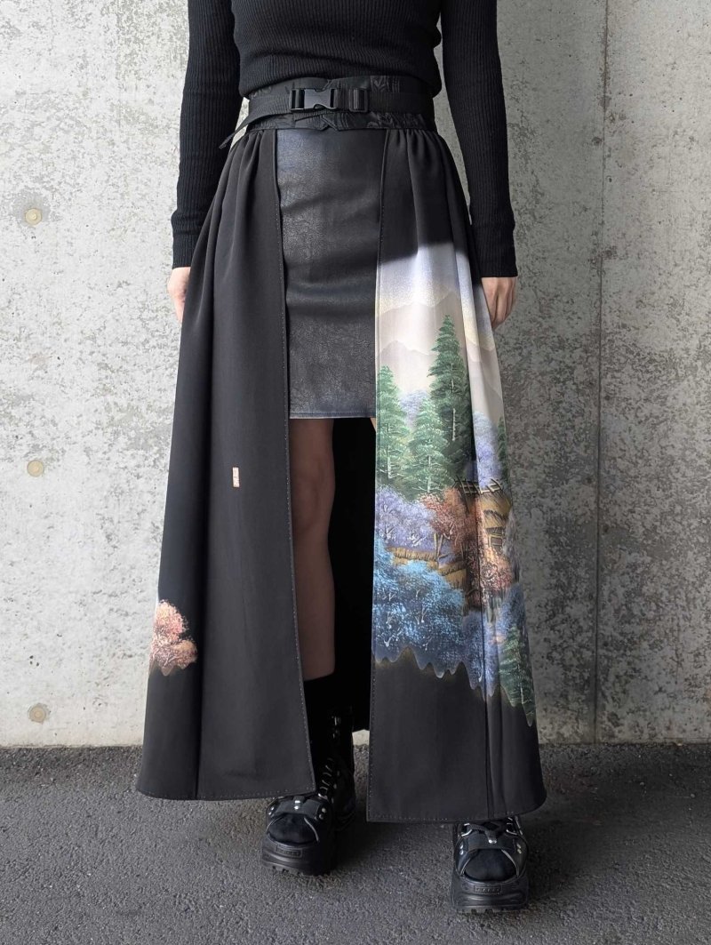 画像2: 【風景画文様】落款付き黒留袖オーバースカート (2)