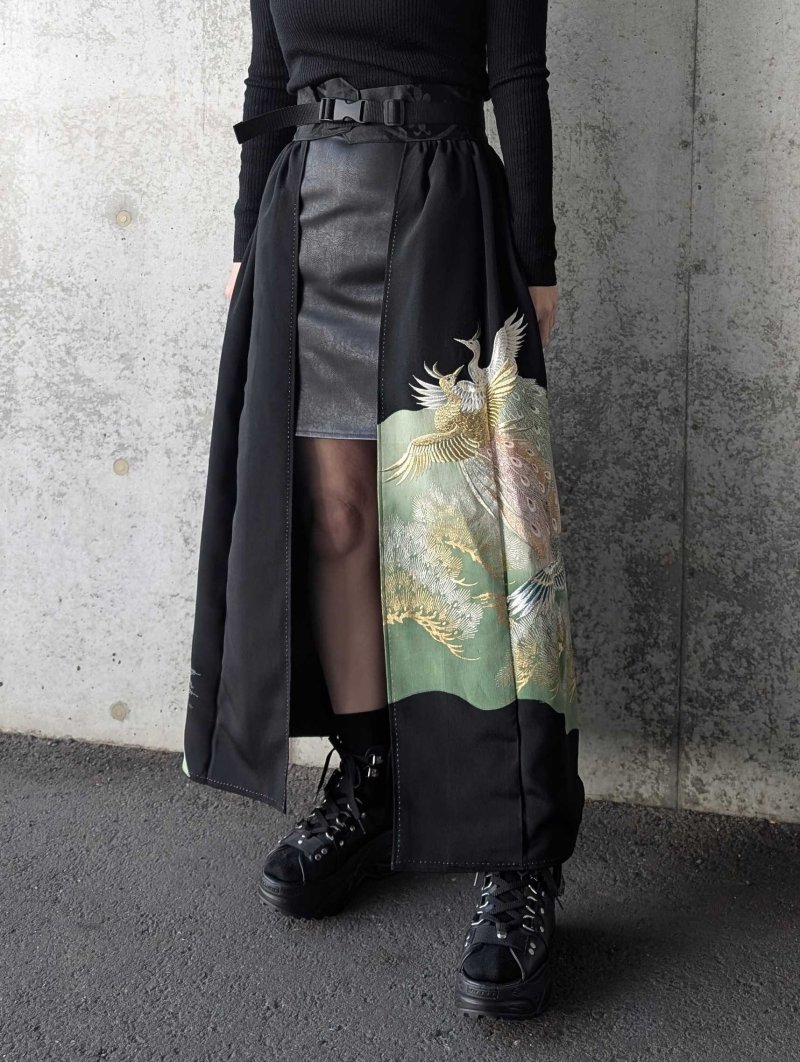 画像3: 【豪華刺繍×孔雀文様】黒留袖オーバースカート (3)