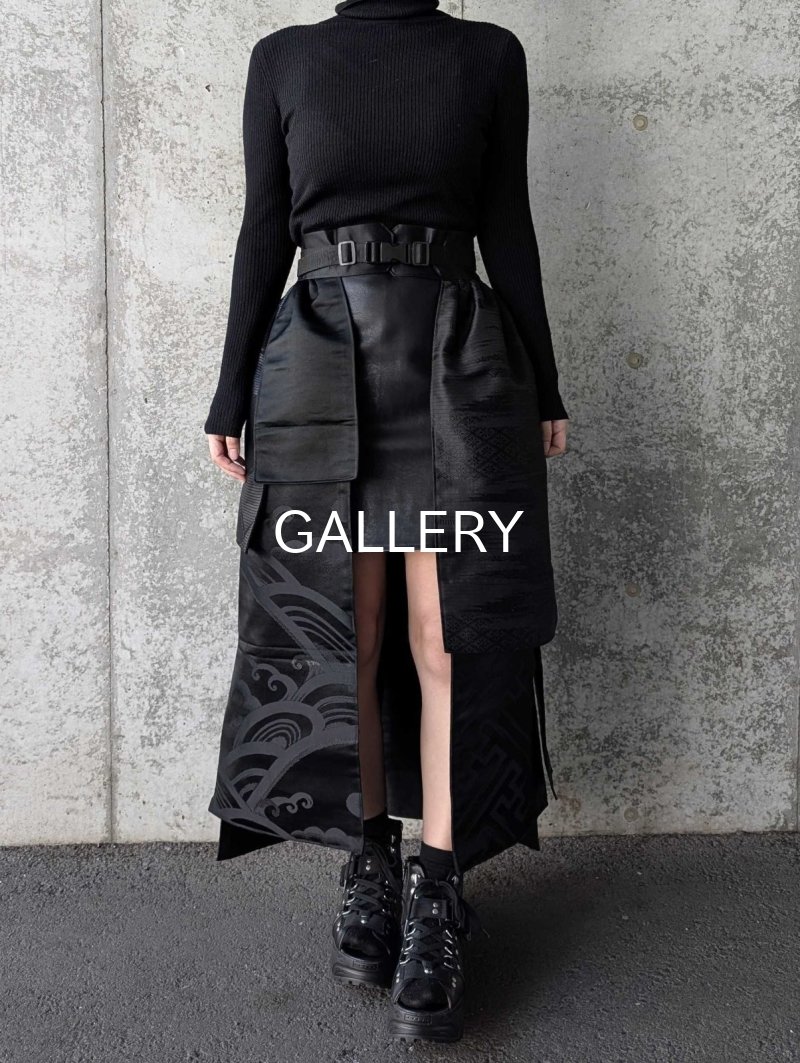 画像1: 【紗綾形地紋×流水】黒帯オーバースカート (1)