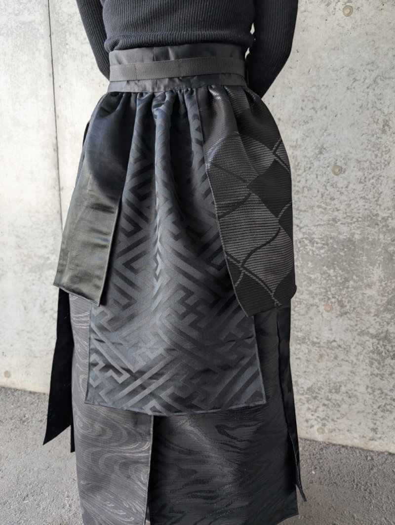 画像11: 【紗綾形地紋×流水】黒帯オーバースカート (11)