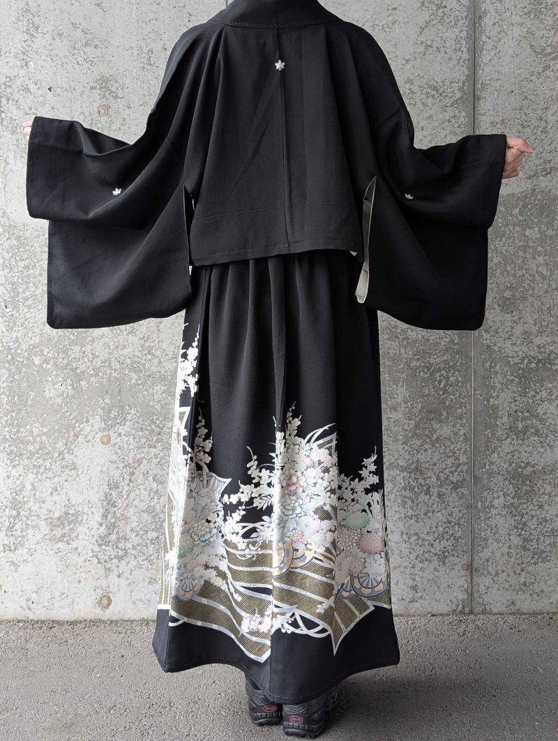 画像5: 【金駒牡丹×花車】黒留袖オーバースカート＆リボンジャケットセットアップ (5)