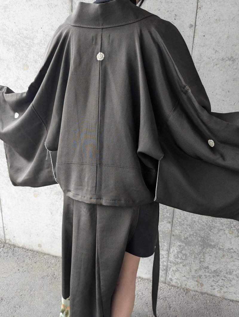 画像13: 【風景画】黒留袖アシンメトリックラップバルーンパンツセットアップ (13)