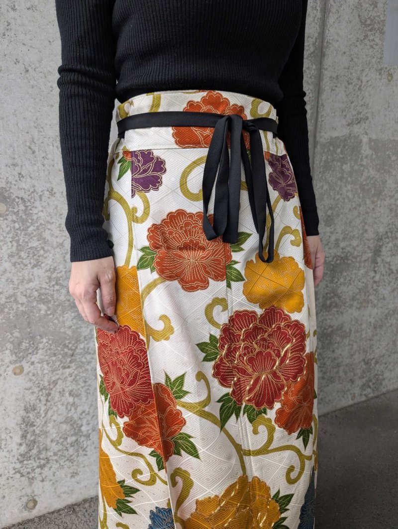 画像10: 【金駒牡丹】付け下げ小紋ラップスカートセットアップ (10)
