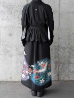 画像6: 【飛鶴×椿】黒留袖フリルラップスカートセットアップ (6)