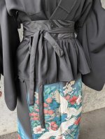 画像10: 【飛鶴×椿】黒留袖フリルラップスカートセットアップ (10)