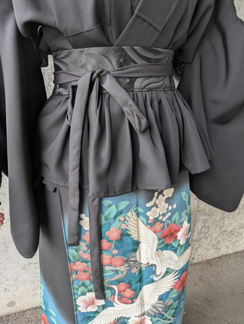 画像10: 【飛鶴×椿】黒留袖フリルラップスカートセットアップ (10)
